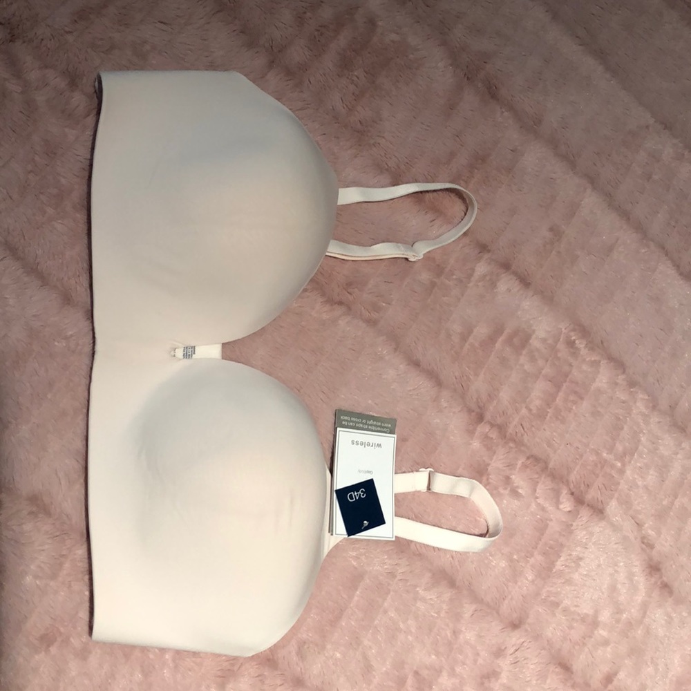 NWT GapBody wireless bra convertible straps 34D